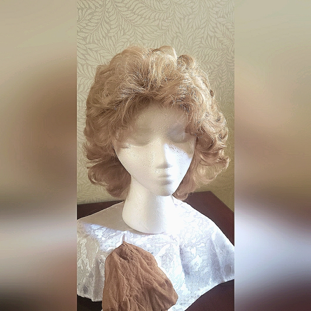 Womens Ensoleille Collection Wig